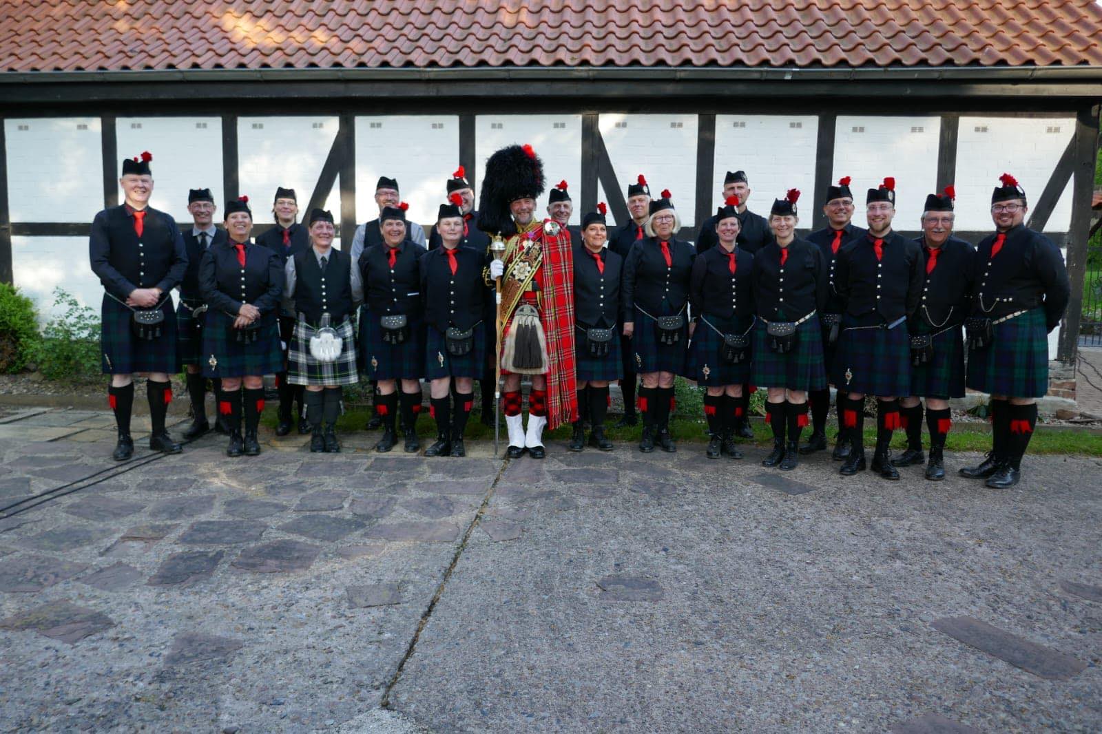 Die Band 1st Sauerland Pipes and Drums bei einem Auftritt